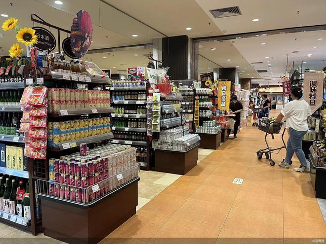 布局26载，华堂超市“独苗”如何以服饰销售闯关北京市场